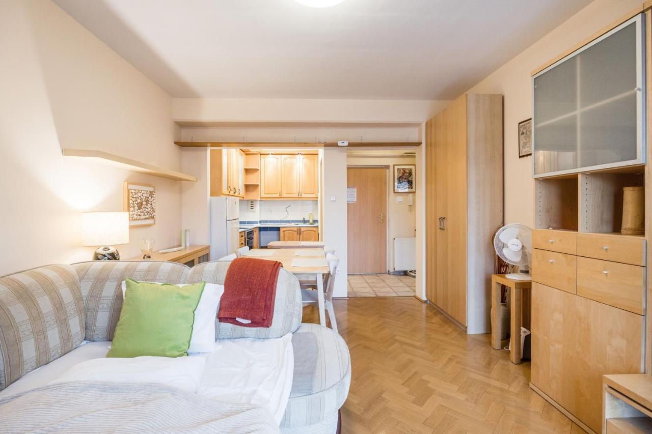 Citadel Manor Apartment Budapest Bagian luar foto